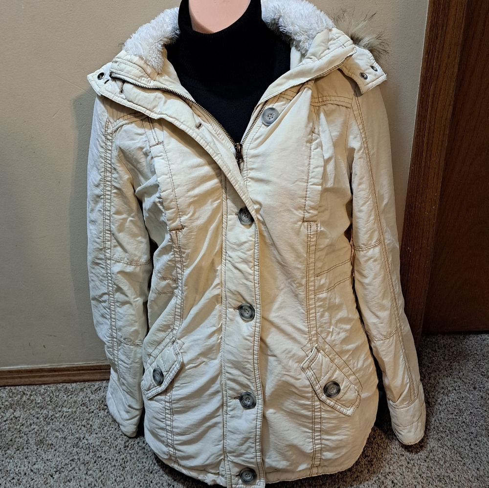 Aeropostale Women's Cream Ski Jacket with Faux Fur